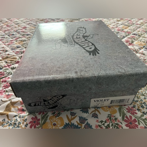 Freebird by Steven Brown Studded Heels - Picture 4 of 11